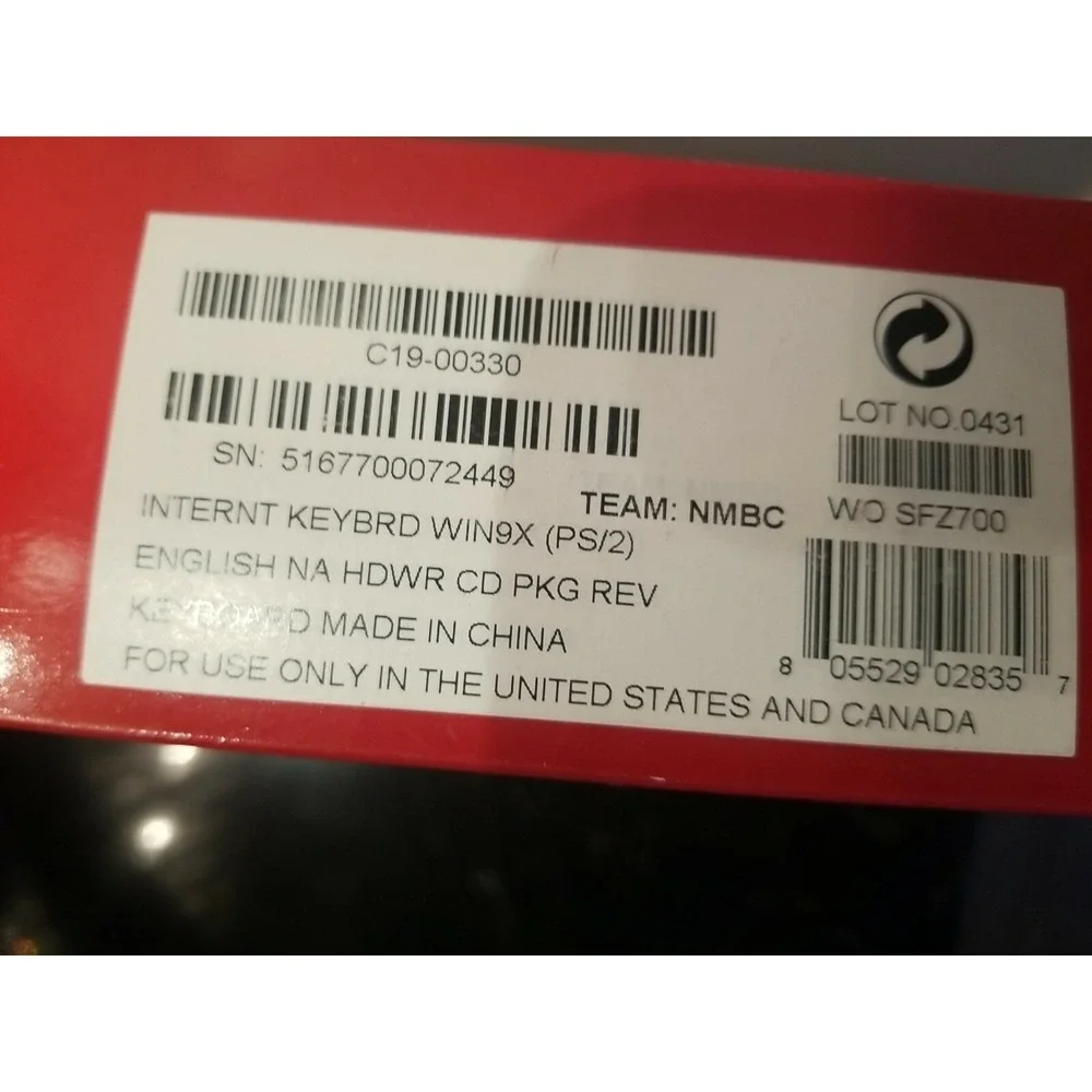 MICROSOFT INTERNET KEYBOARD C19-00330 PS2 w/DETACHABLE PALM REST